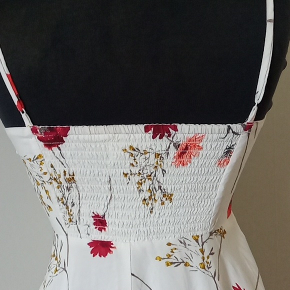 Old Navy ivory knee length floral print  sundress with adjustable straps - Picture 7 of 7